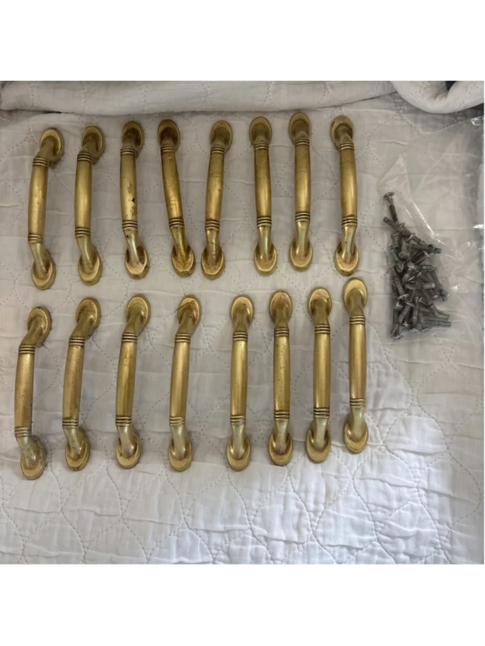 Vintage Solid Bass 16 Pull Handles
